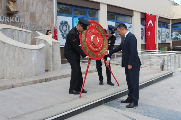 29 Ekim Cumhuriyet Bayramı 100. yıl kutlamaları kapsamında çelenk sunma töreni gerçekleştirildi.